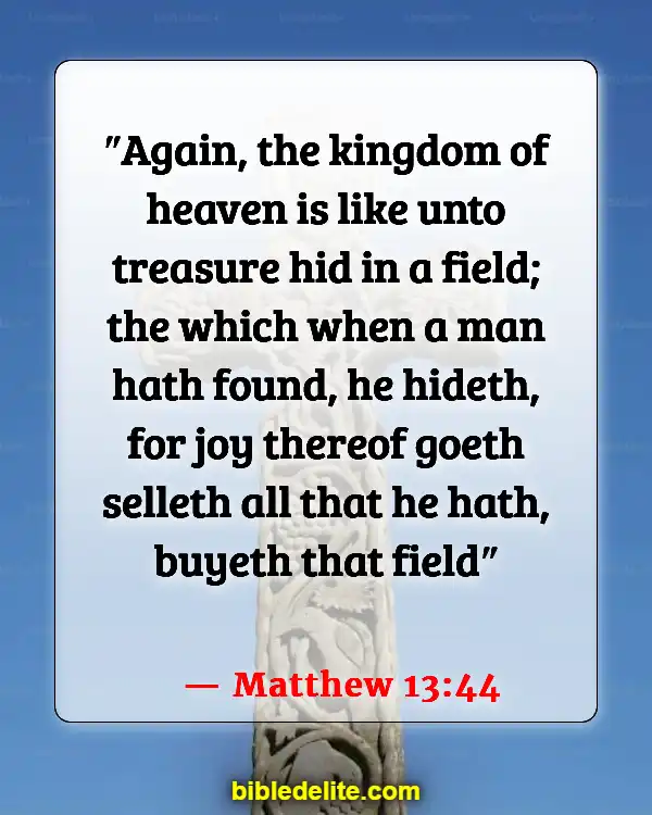 Bible Verses About Jesus Teaching His Disciples (Matthew 13:44)